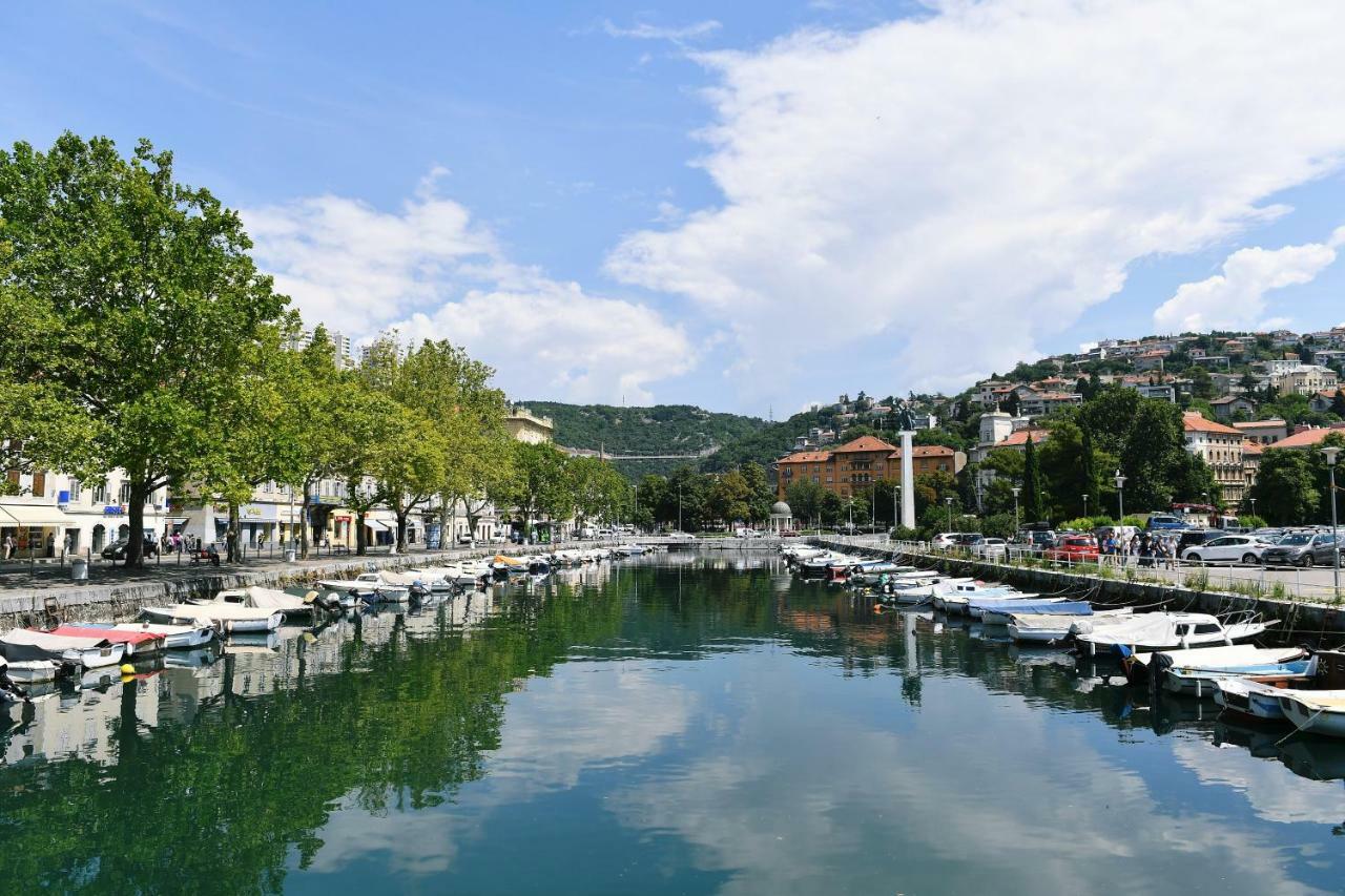 Apartman Ztc Rijeka Exterior foto